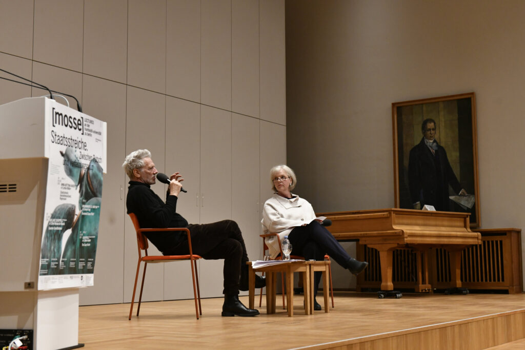 Alan Pauls und Ulrike Vedder im Gespräch | Mosse Lecture von Alan Pauls | © Niels Leiser für Mosse Lectures