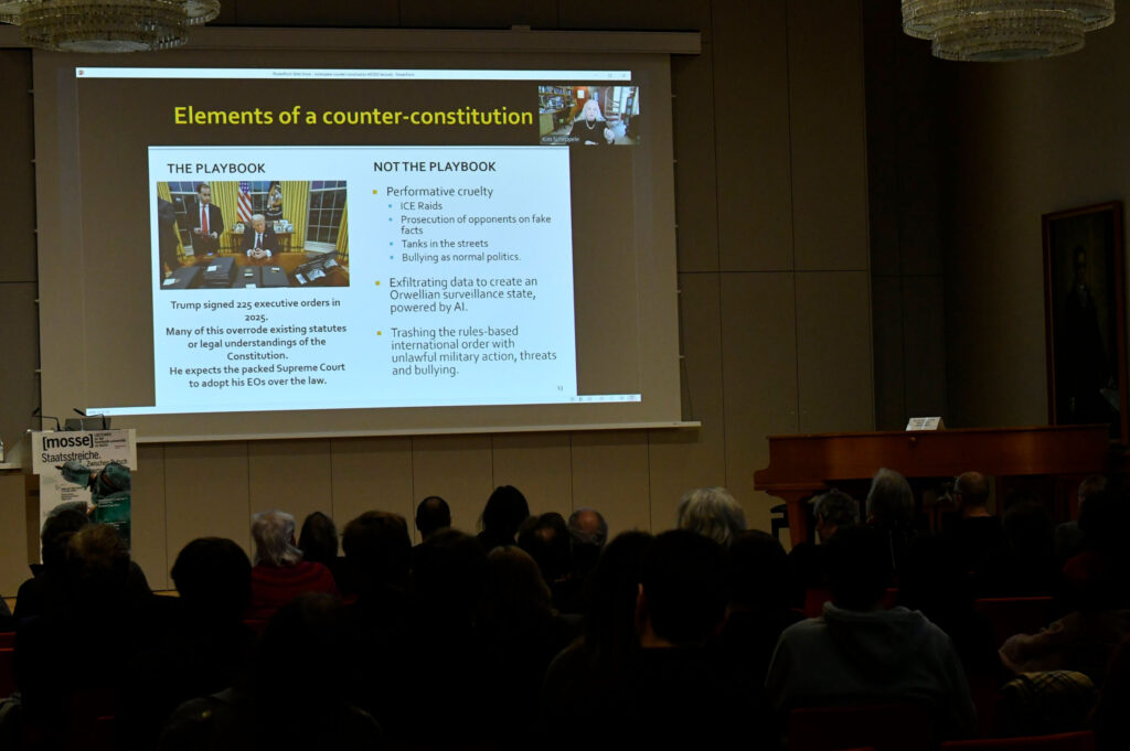 Kim Lane Scheppele spricht über Counter-Constitutions | Mosse Lecture von Kim Lane Scheppele | © Niels Leiser für Mosse Lectures