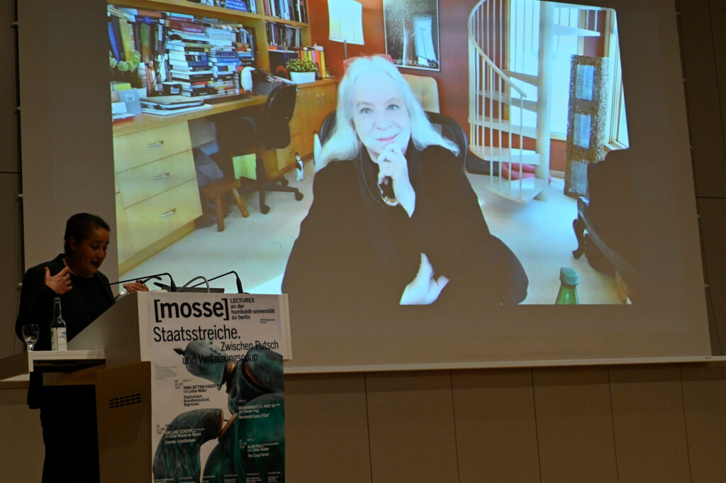 Ethel Matala de Mazza und Kim Lane Scheppele im Gespräch | Mosse Lecture von Kim Lane Scheppele | © Niels Leiser für Mosse Lectures